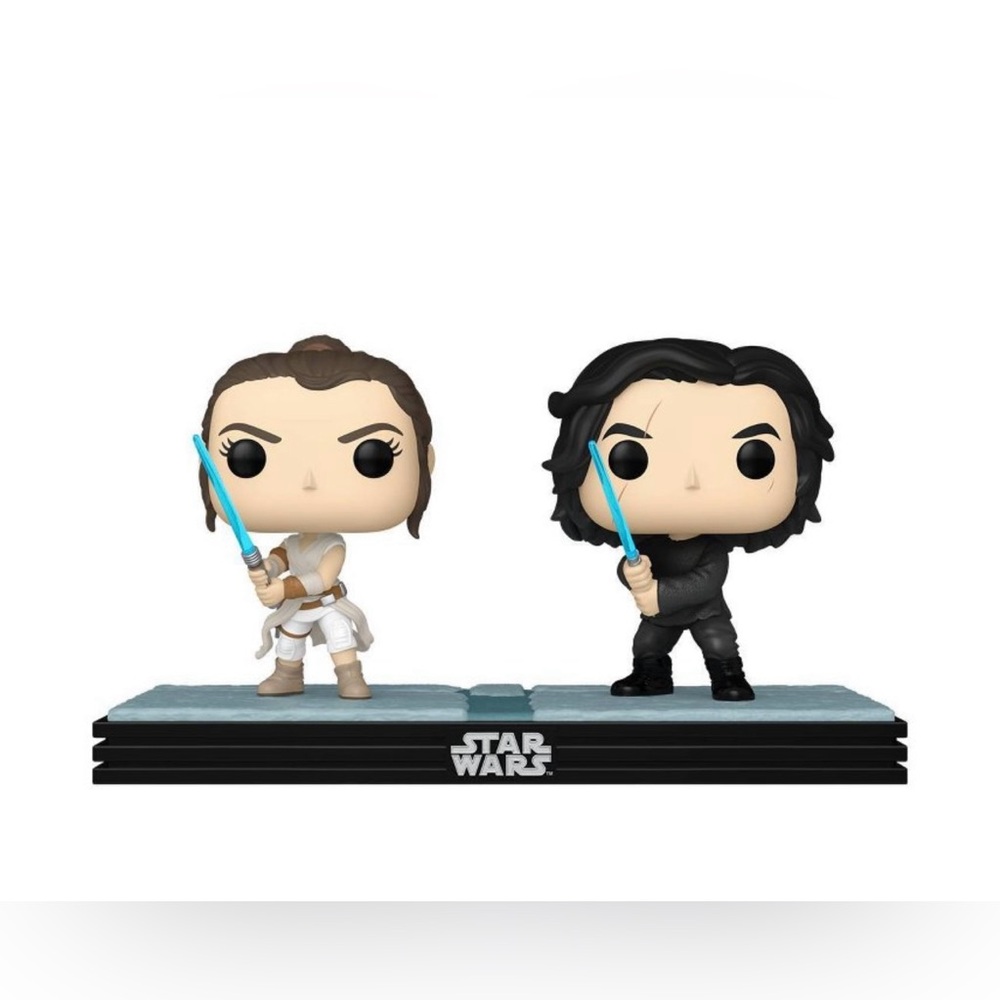 Funko Pop Rey & Kylo Ren Figures with Blue Lightsabers